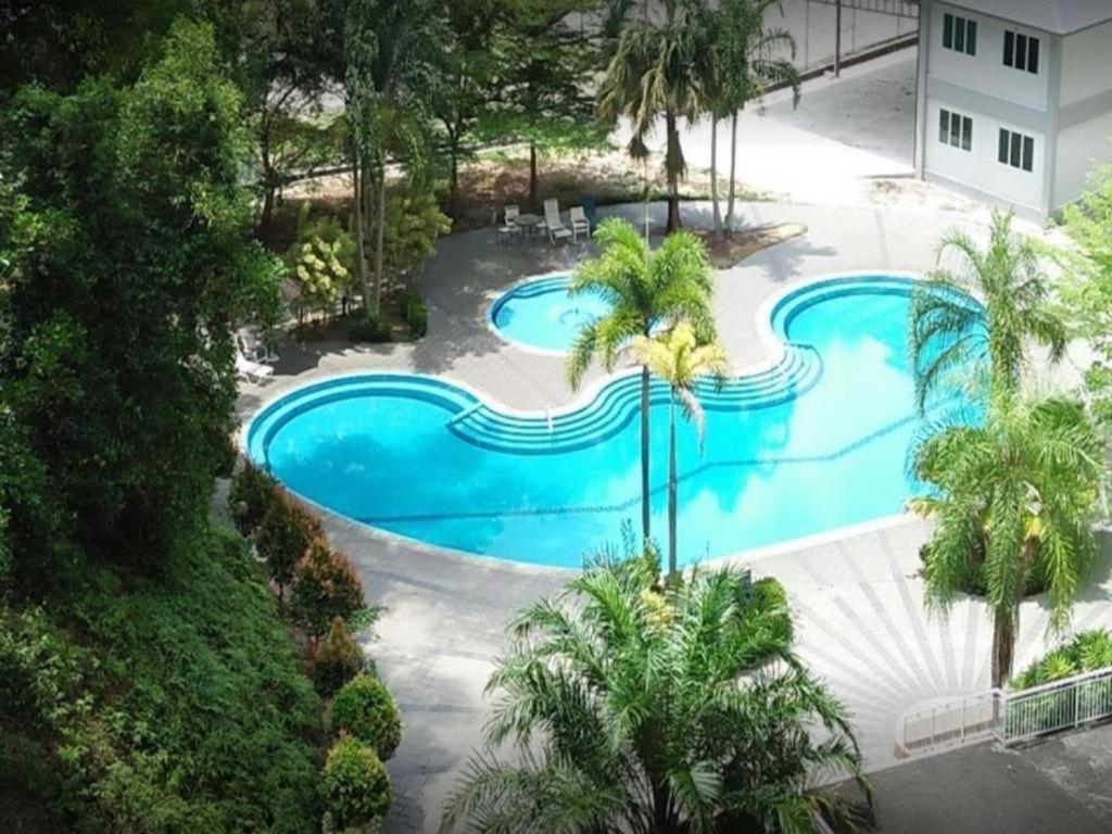 Lumut Valley Condominium エクステリア 写真